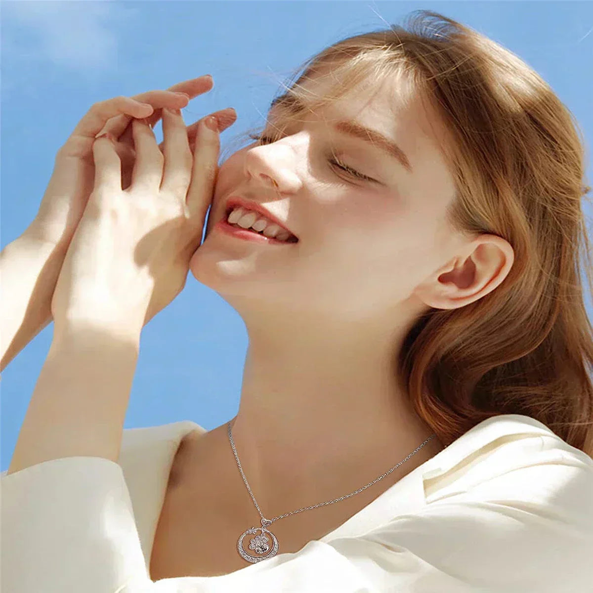 Seaton™ | Paw Necklace